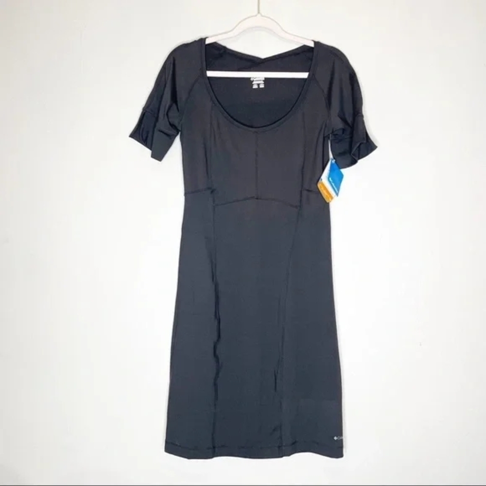 COLUMBIA Elegant Sweat Wicking Black Dress
